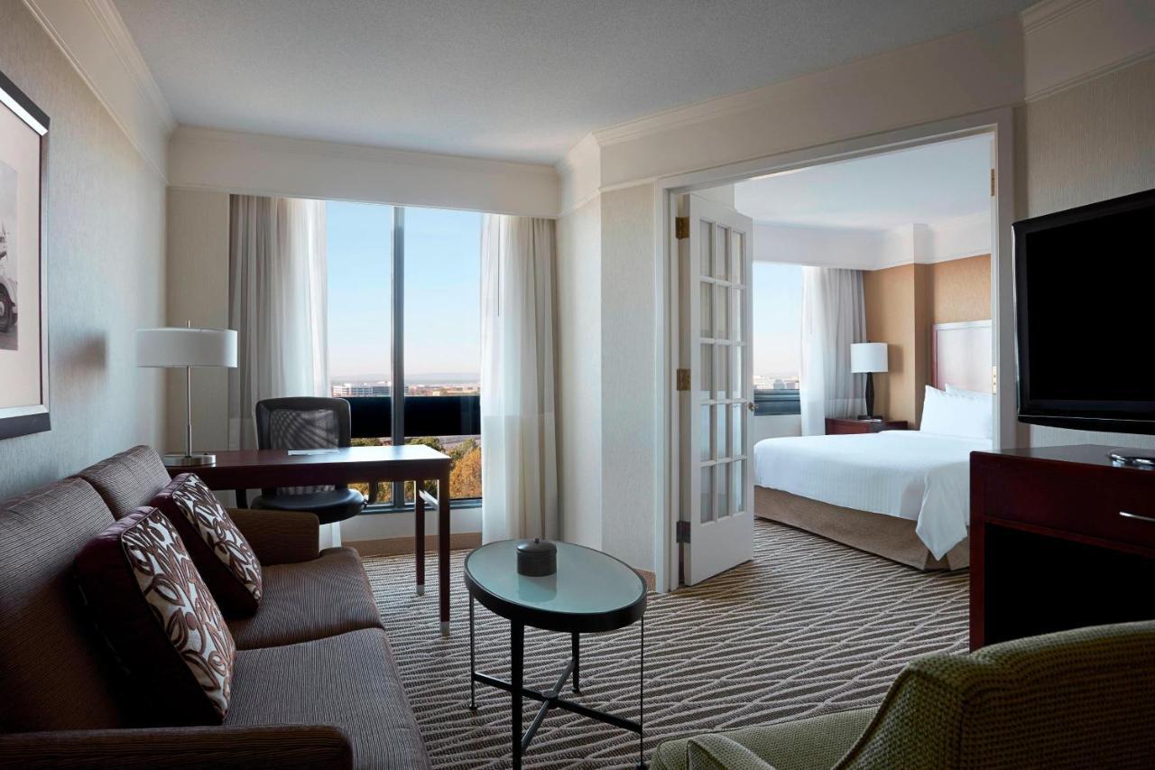 Washington Dulles Marriott Suites Герндон Екстер'єр фото