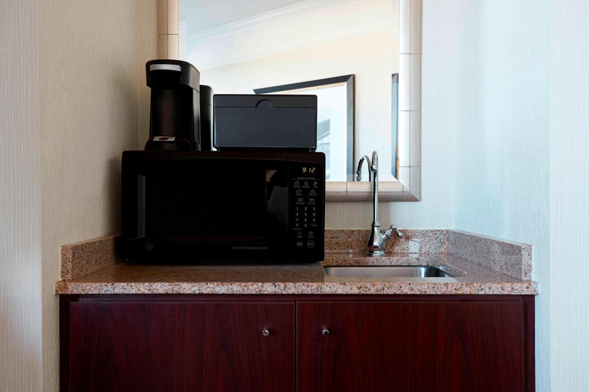 Washington Dulles Marriott Suites Герндон Екстер'єр фото