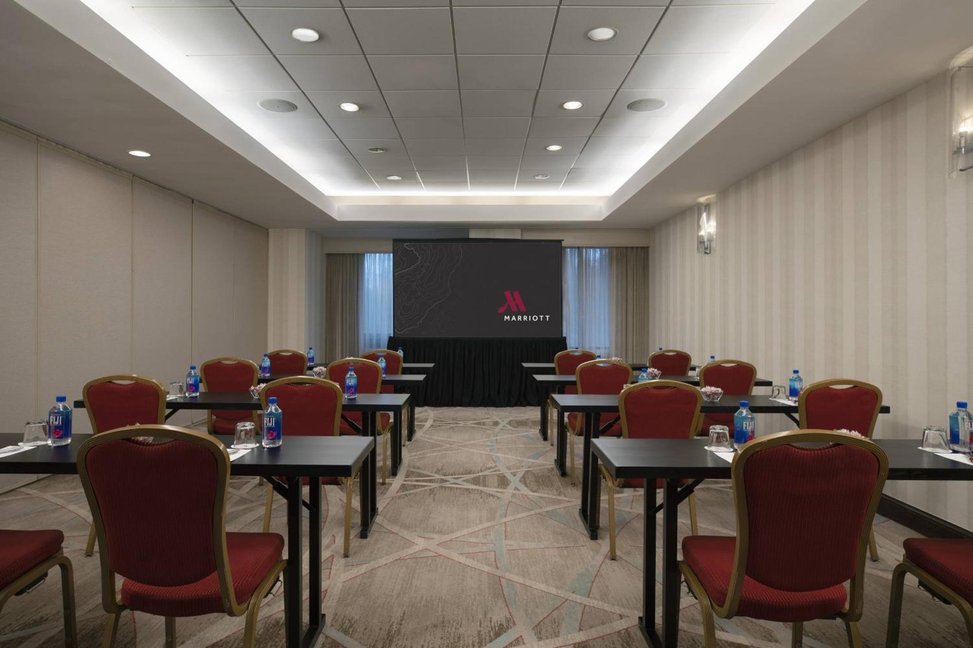 Washington Dulles Marriott Suites Герндон Екстер'єр фото