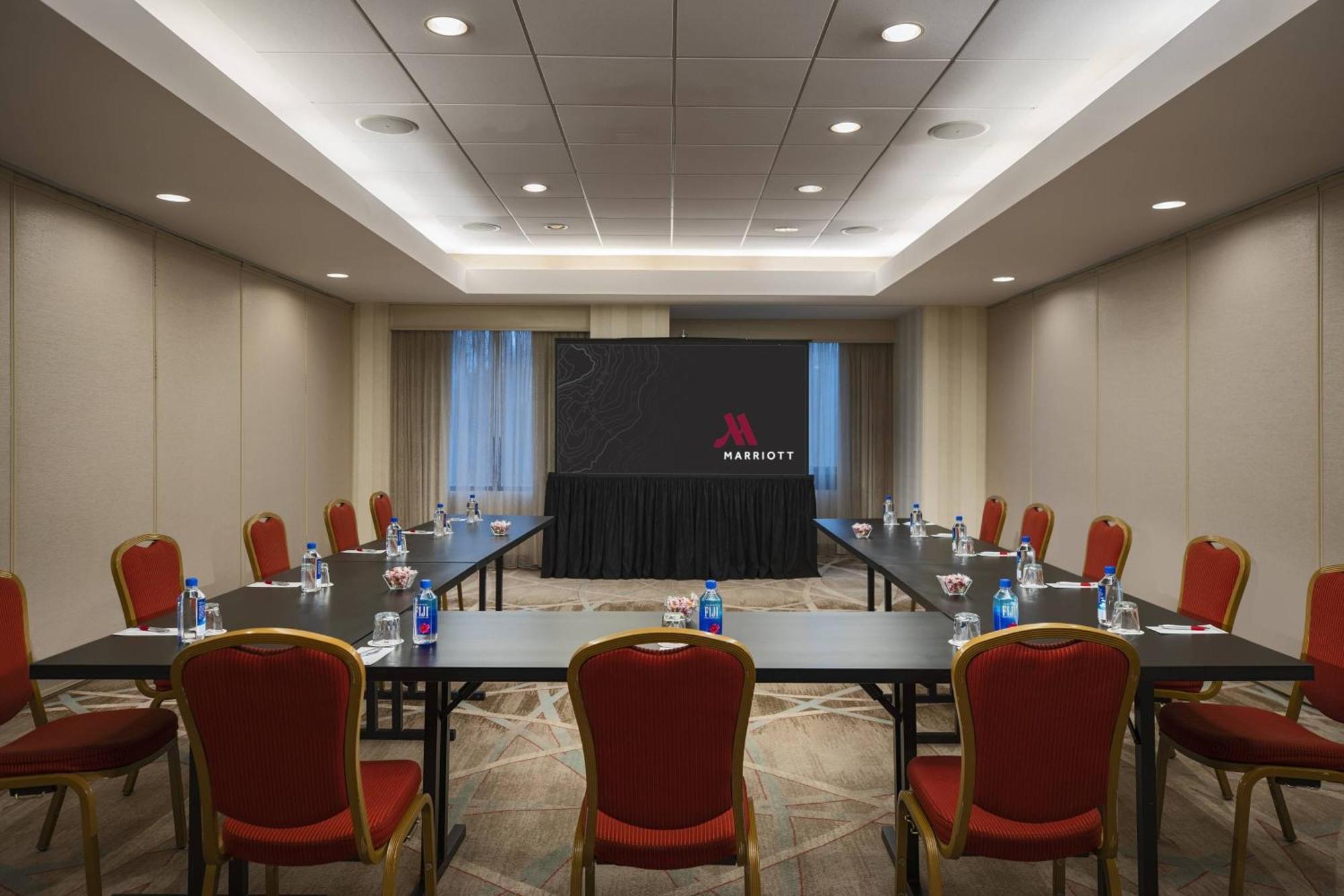 Washington Dulles Marriott Suites Герндон Екстер'єр фото